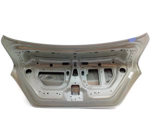 TAPA BAUL NISSAN VERSA 14-